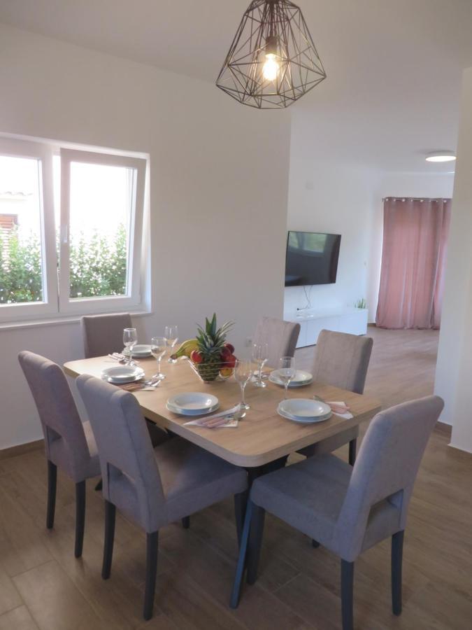 M&L Holliday Home Biograd Na Moru Εξωτερικό φωτογραφία
