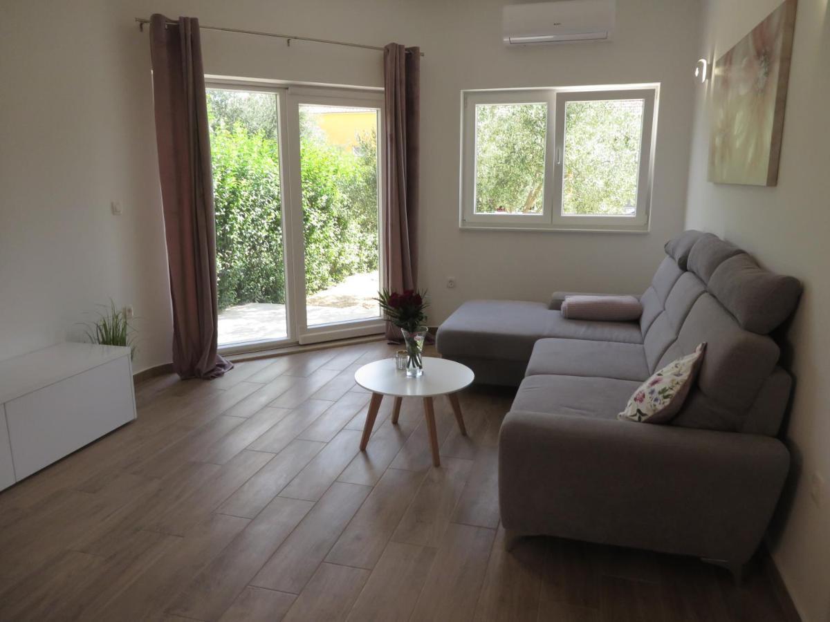 M&L Holliday Home Biograd Na Moru Εξωτερικό φωτογραφία