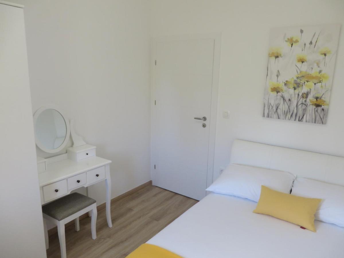 M&L Holliday Home Biograd Na Moru Εξωτερικό φωτογραφία