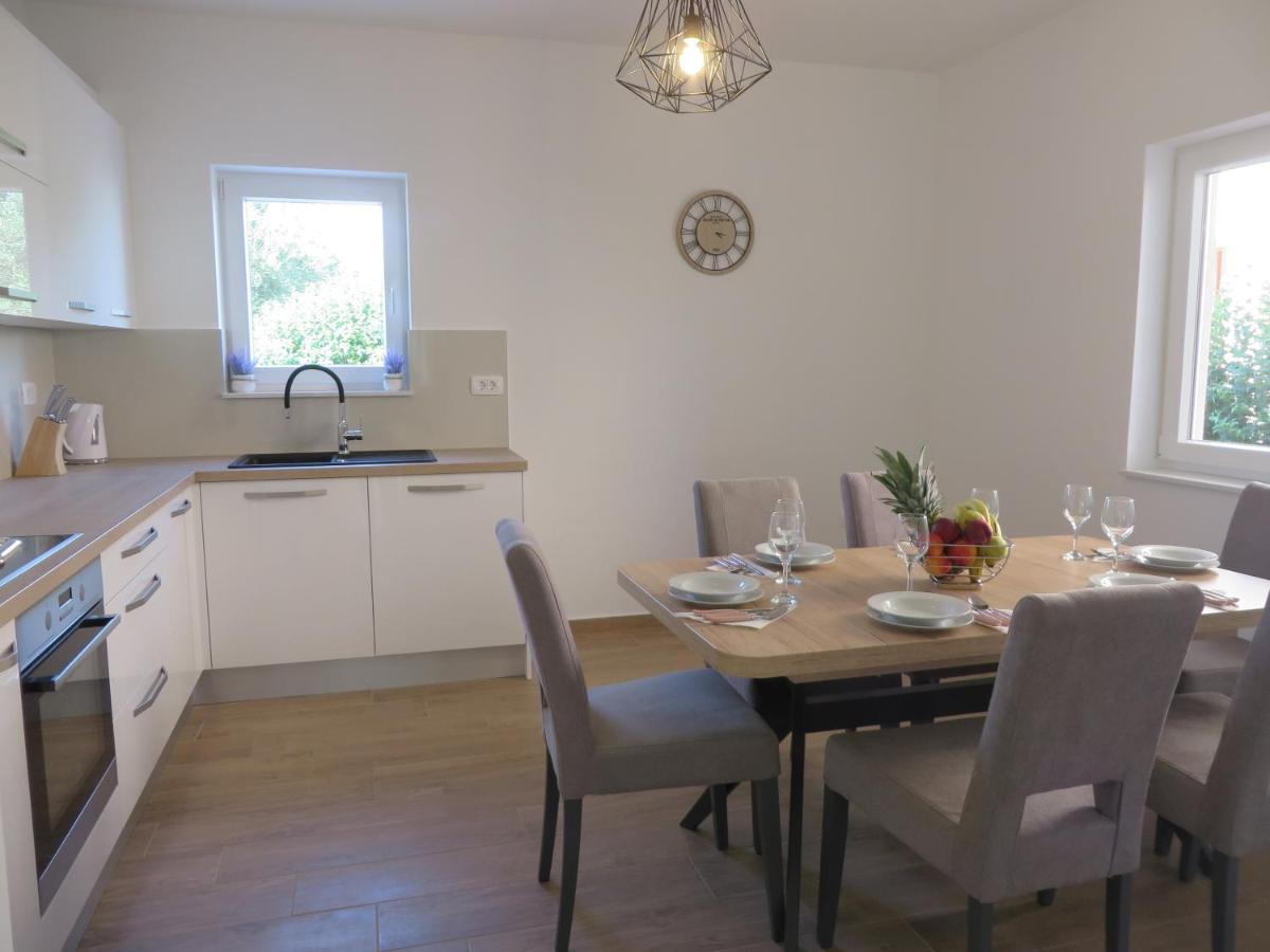 M&L Holliday Home Biograd Na Moru Εξωτερικό φωτογραφία
