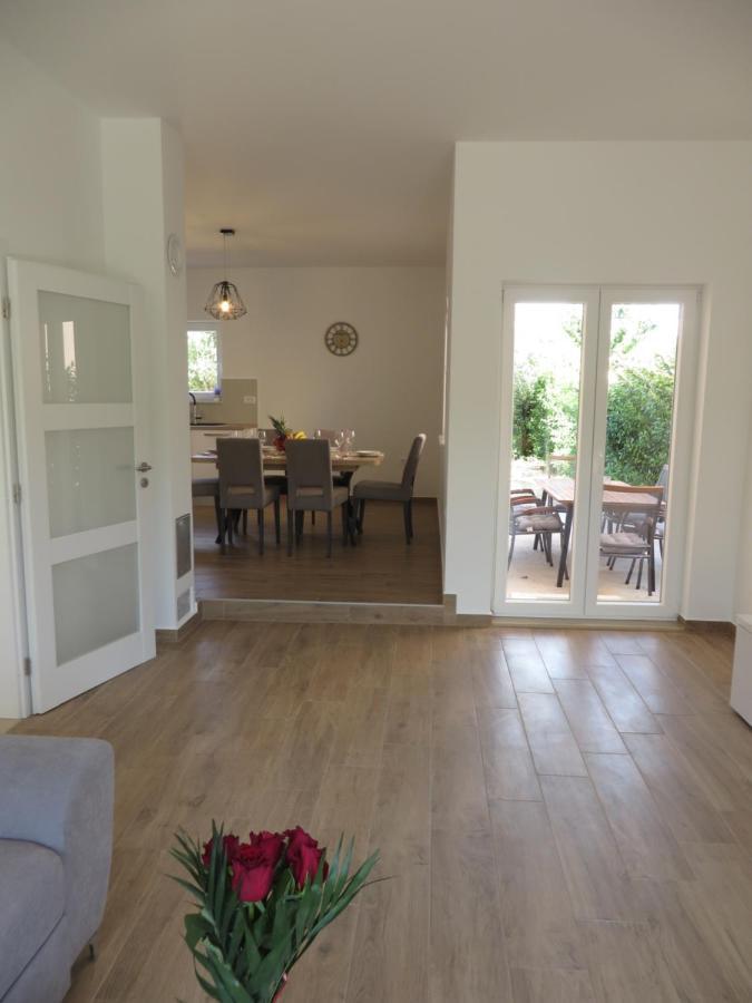 M&L Holliday Home Biograd Na Moru Εξωτερικό φωτογραφία