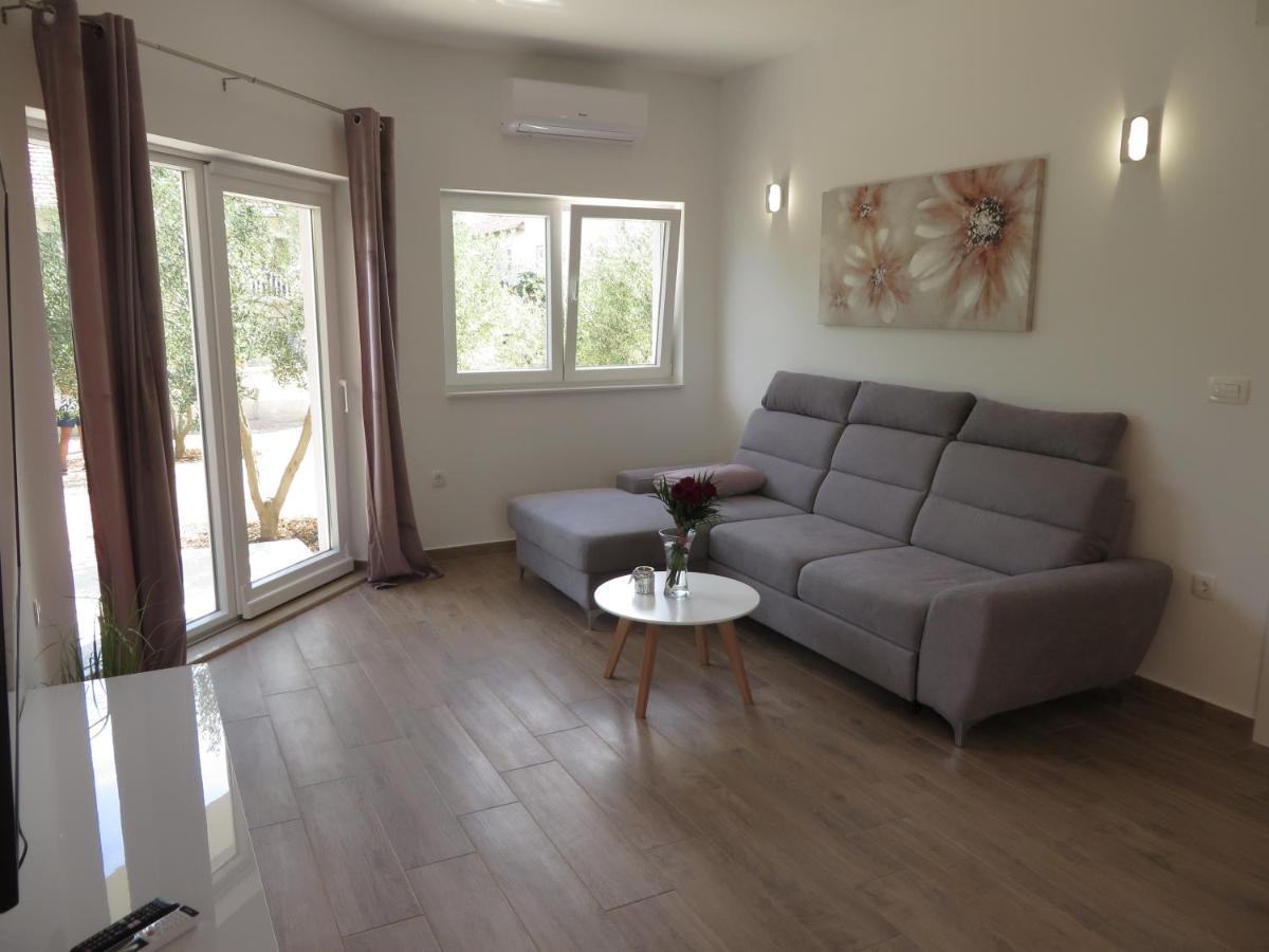 M&L Holliday Home Biograd Na Moru Εξωτερικό φωτογραφία