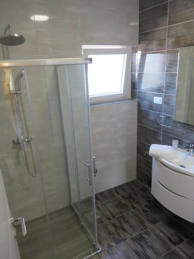 M&L Holliday Home Biograd Na Moru Εξωτερικό φωτογραφία
