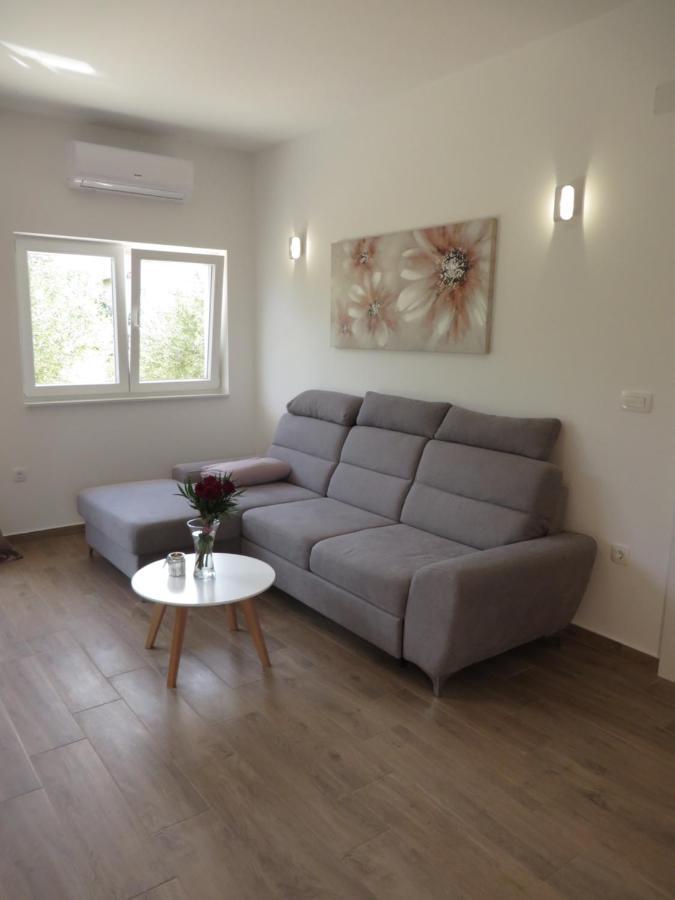 M&L Holliday Home Biograd Na Moru Εξωτερικό φωτογραφία